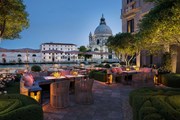 В Венеции открылся роскошный отель