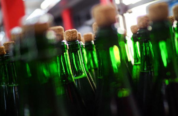 <br />
Правительство Украины оценило убытки от теневого рынка алкоголя<br />
