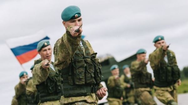 Более 40 тыс. российских десантников прошли итоговую проверку за 2019 учебный год