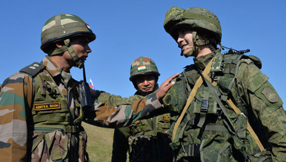 Шойгу заявил, что сотрудничество России и Индии в оборонной сфере идет успешно