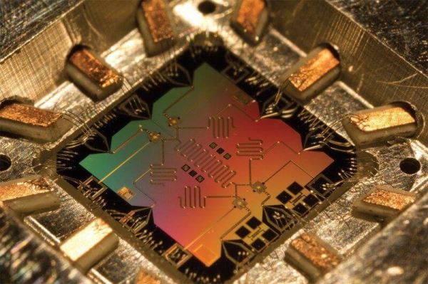 В России создадут 50-кубитный квантовый компьютер