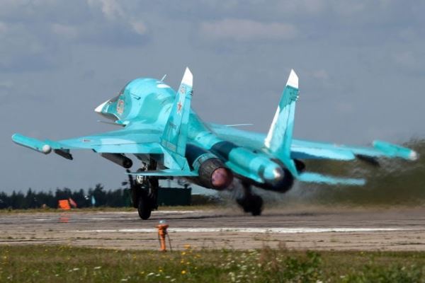 Минобороны РФ и "Сухой" до конца года заключат новый контракт на Су-34 - источник
