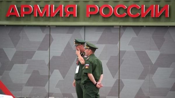 Режим молчания: в России собрались вернуть военную тайну